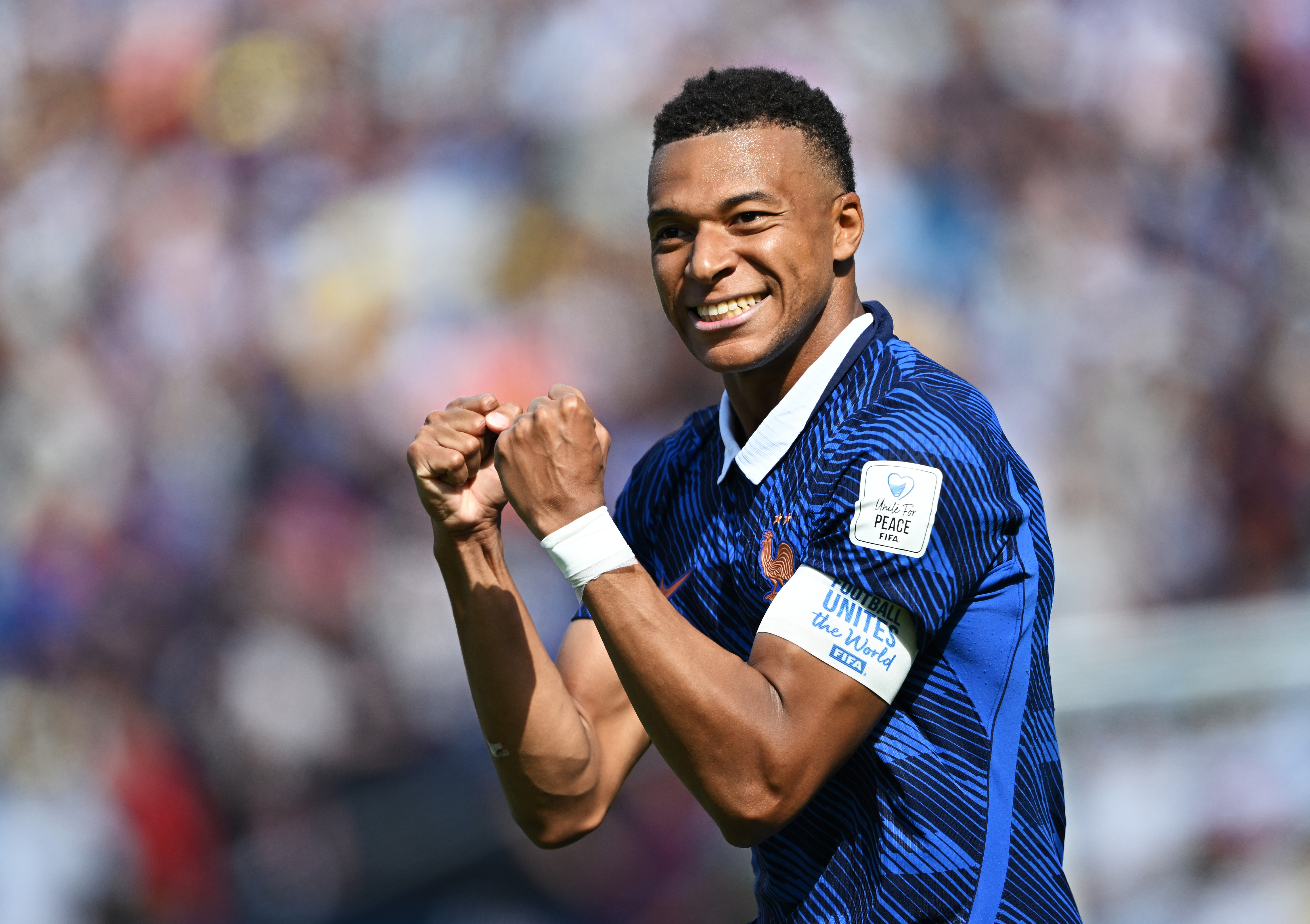 Mbappé iguala a Messi